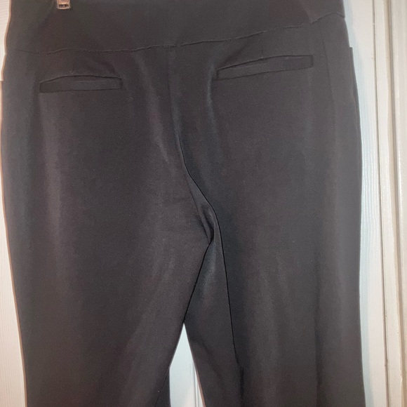 Ann Taylor Black Dress Pants, Size 10 - Picture 4 of 4